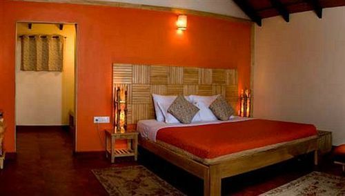 Porcupine Castle Hotel Polibetta Ngoại thất bức ảnh